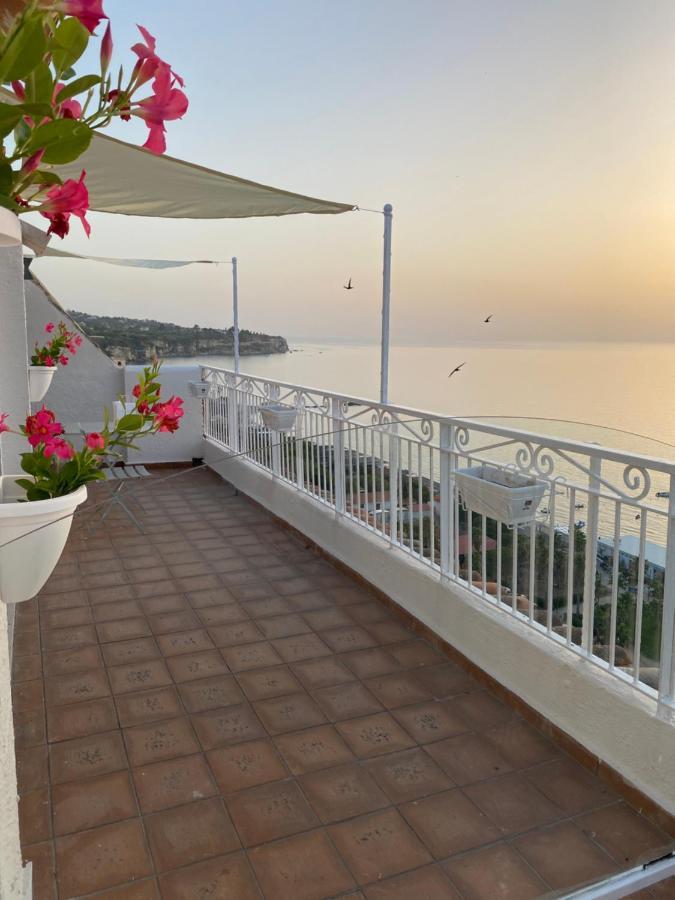 Bluemind Hotel โตรเปอา ภายนอก รูปภาพ